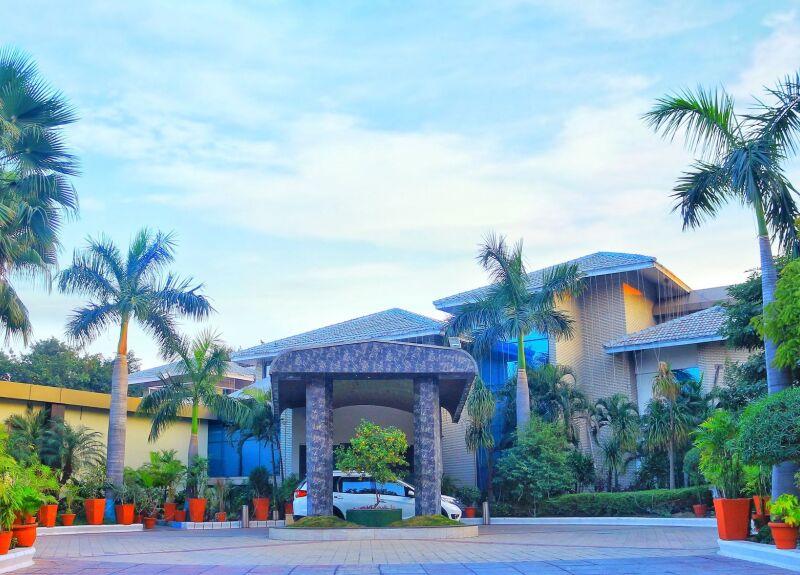Dee Marks Hotel & Resorts
