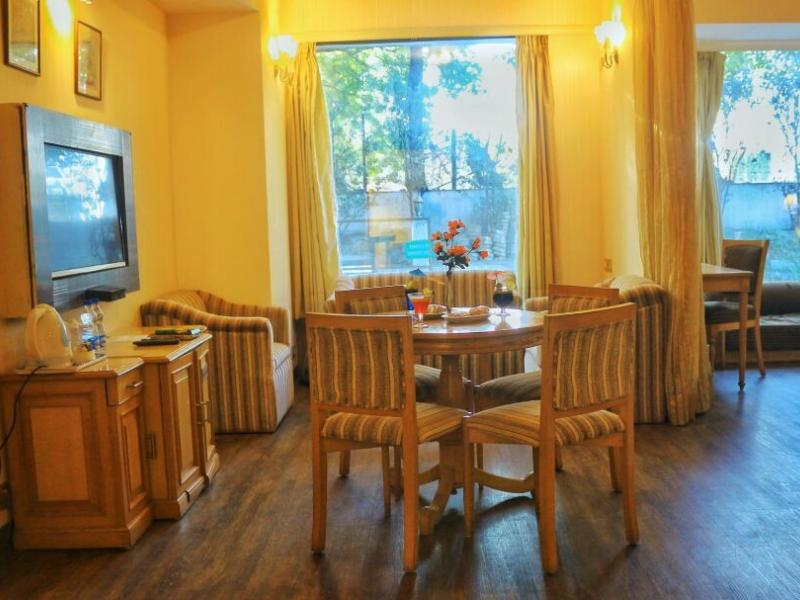 Dee Marks Hotel & Resorts