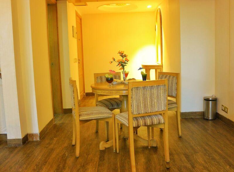 Dee Marks Hotel & Resorts