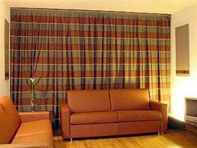 Wall Art Aparthotel