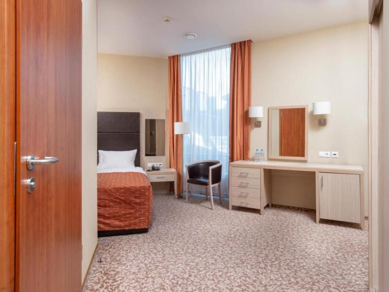 Новый Петергоф