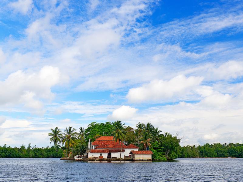 Cinnamon Bentota Beach