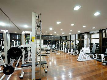 Golden Tulip Park Plaza