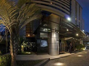 Golden Tulip Park Plaza