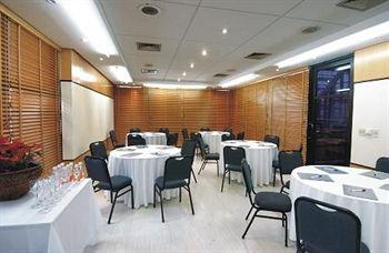 Golden Tulip Park Plaza