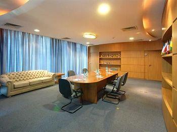 Golden Park International Foz