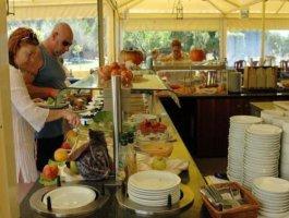 Aquamarina Beach Club