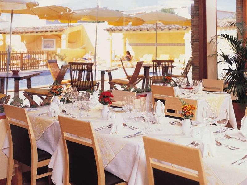 Costa d'Oiro Ambiance Village