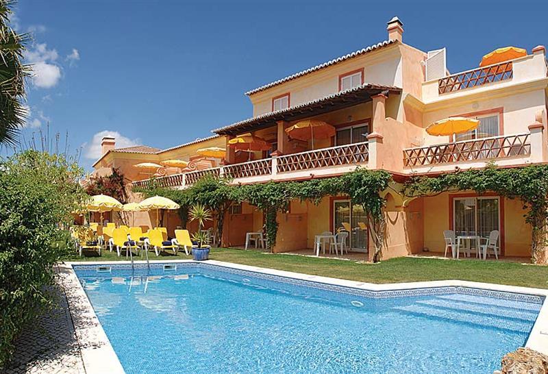 Costa d'Oiro Ambiance Village