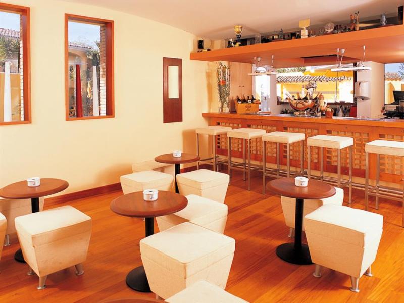 Costa d'Oiro Ambiance Village