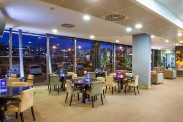 Отель Holiday Inn Express Lisbon - Oeiras Португалия, Лиссабонская Ривьера, фото 4