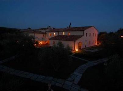 Sovana Hotel & Resort