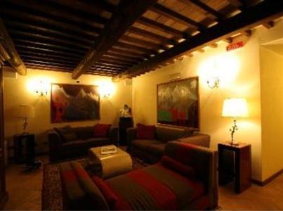 Sovana Hotel & Resort
