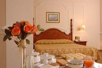 Vanvitelli Grand Hotel