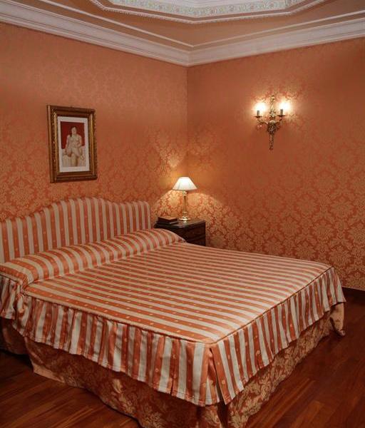 Vanvitelli Grand Hotel