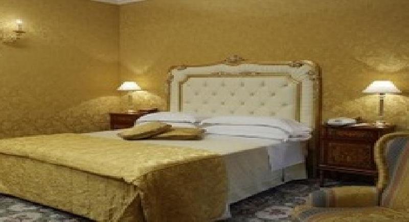 Vanvitelli Grand Hotel