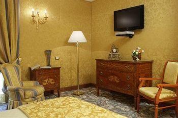 Vanvitelli Grand Hotel