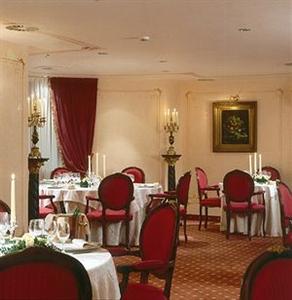 Vanvitelli Grand Hotel