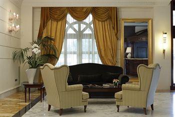 Vanvitelli Grand Hotel