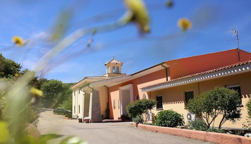 Pausania Inn