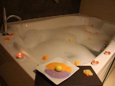 AH Granada Palace Suites Business & Spa
