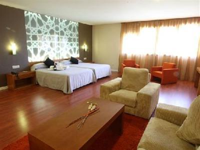 AH Granada Palace Suites Business & Spa