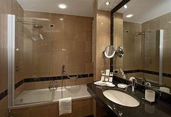 Cardinal Hotel St Peter