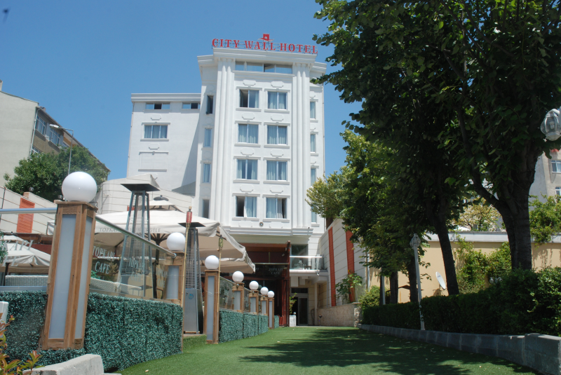 City Wall Hotel