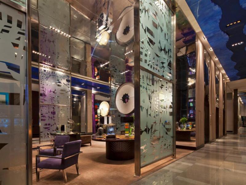 Hotel W