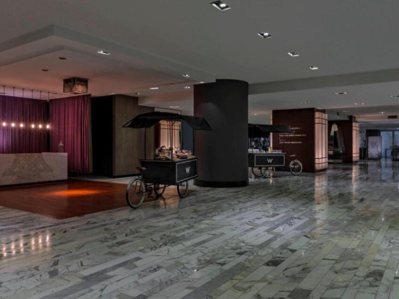 Hotel W