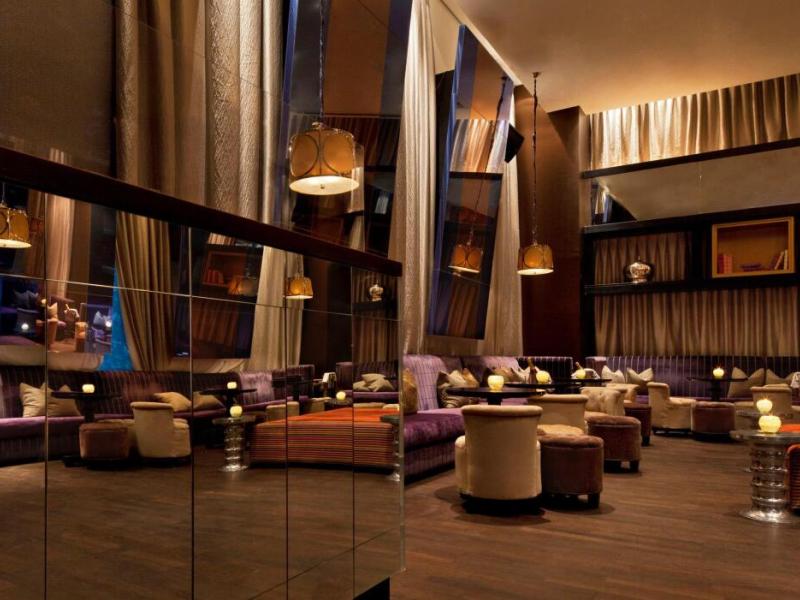 Hotel W
