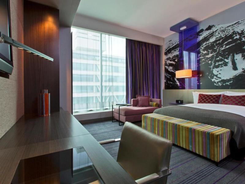 Hotel W