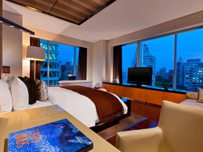 Hotel W