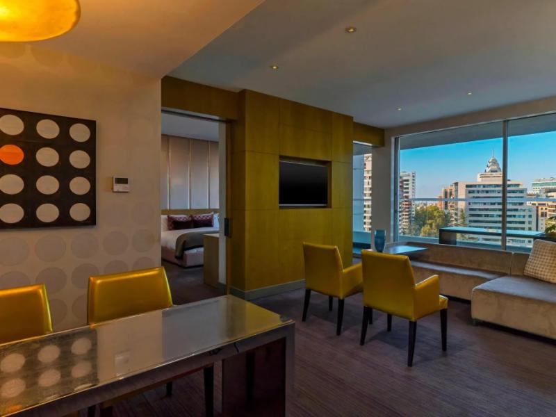 Hotel W