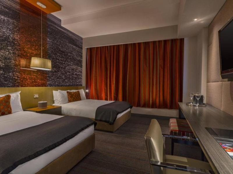 Hotel W