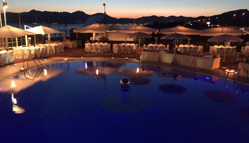 La Isla Resort