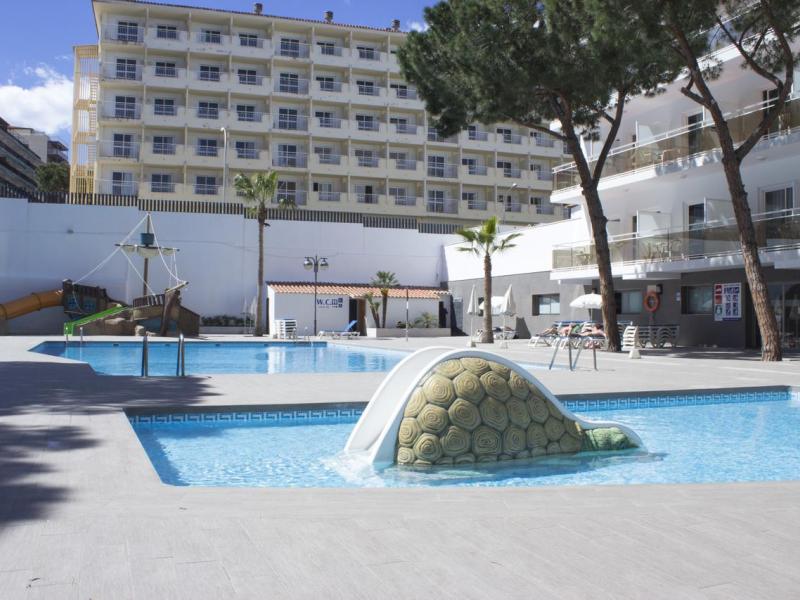Best Hotels Oasis Park