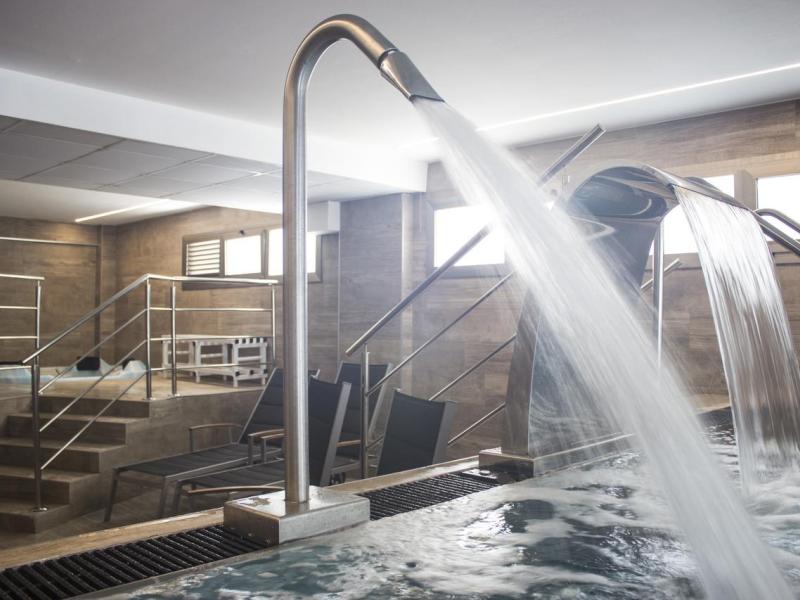 Best Hotels Oasis Park