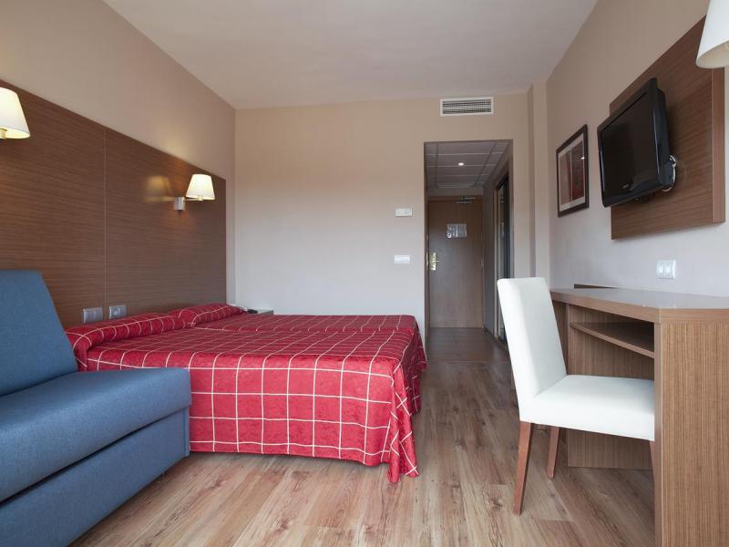 Best Hotels Oasis Park