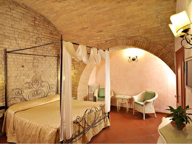 Hotel Leon Bianco