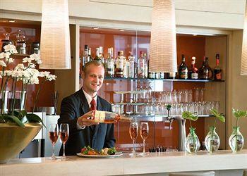Steigenberger Airport Hotel