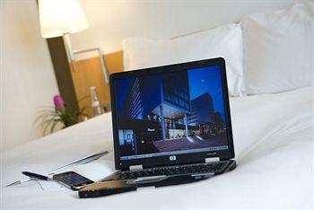 Steigenberger Airport Hotel