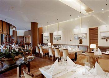 Steigenberger Airport Hotel