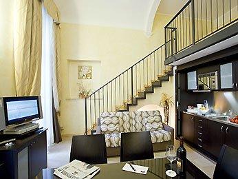 Best Western Crystal Palace Hotel