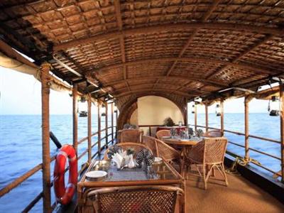 Cocobay Resort