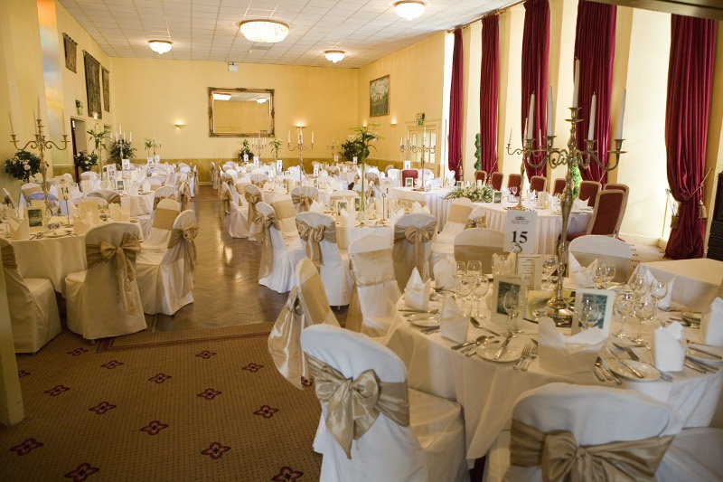 Castle Oaks House Hotel