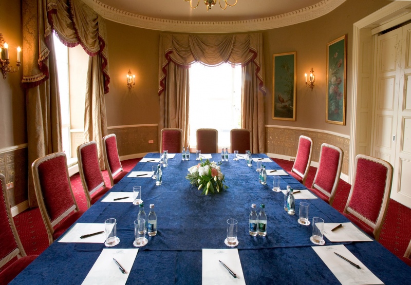 Castle Oaks House Hotel