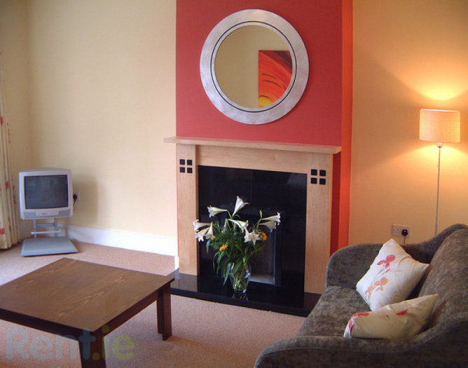 Castle Oaks House Hotel