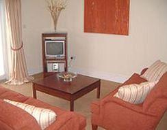 Castle Oaks House Hotel