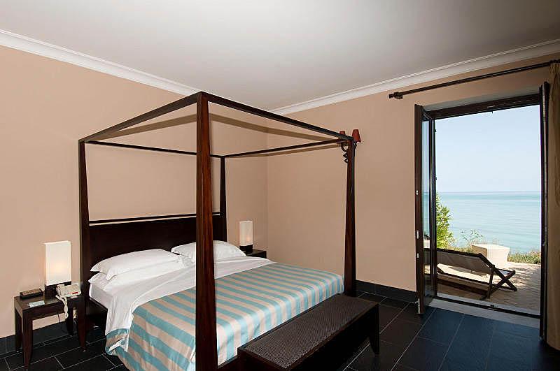 Falconara Charming House & Resort